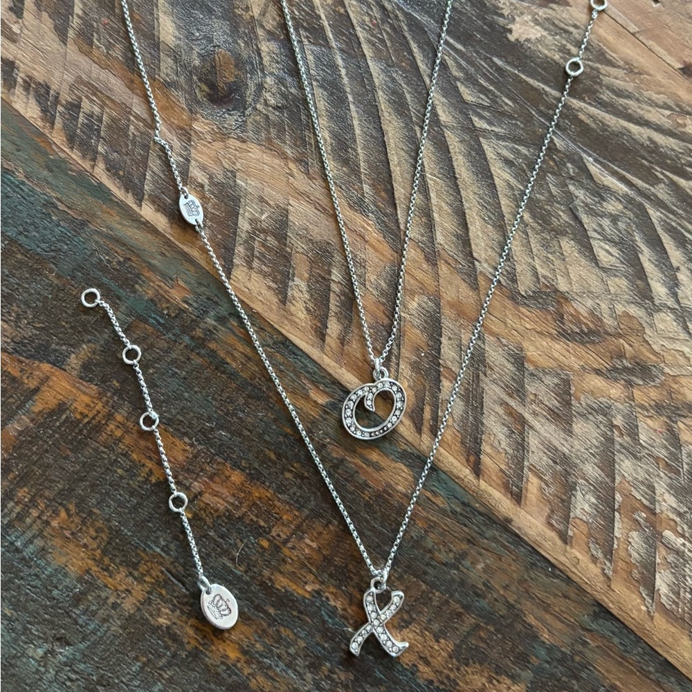 Vintage Juicy Couture silver XO necklace
